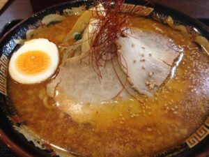 PATIOの濃厚辛味噌肉蓋麺