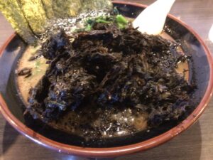 よこはま軒 三川店のよこはま豚骨-岩のりラーメン