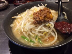 ラーメン一の辛味噌ラーメン＋もやし