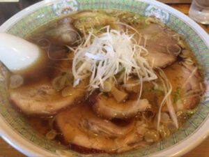 田代食堂のチャーシュー麺大盛り