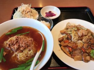 味軒の中華飯定食
