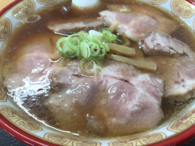 五十嵐製麺のチャーシュー麺-大盛り