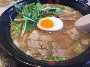 花鳥風月の和風ごま味噌海老ワンタン麺