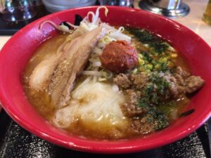 花鳥風月の濃厚辛味噌海老ワンタン麺