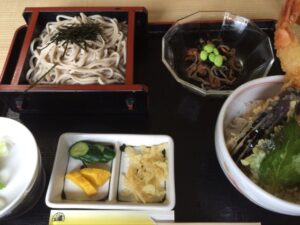菅沼のざるそば＋天丼セット
