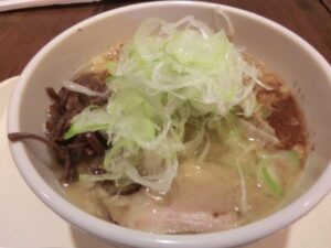 晴天の風の白湯ラーメン