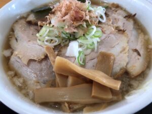 鷹乃巣のチャーシュー麺