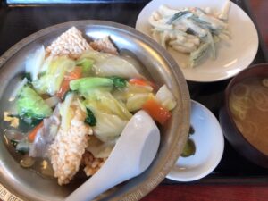 チャイナハウスのランチ-五目あんかけおこげ