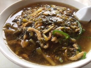 チャイナハウスの高菜ラーメン大盛り