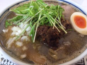 つるみ食堂の辛ニボくん大盛り