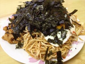 テンテンのモツ焼きそば