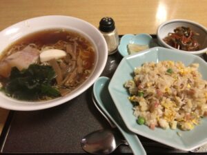 桃園のラーメンセット