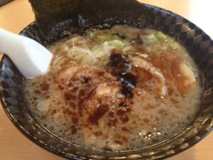 ヒラボク食堂の三元豚とんこつ醤油