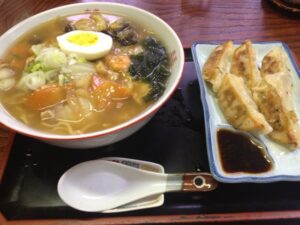 ほうざん軒の八宝菜ラーメンセット