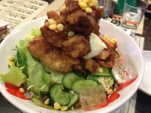 みどり食堂の冷やし唐揚げラーメン