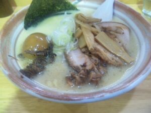 麺屋新三のこってり塩チャーシュー