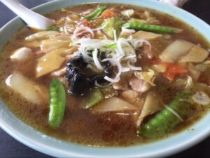 龍鳳の五目ラーメン大盛り