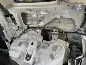 リア運転席側作業後