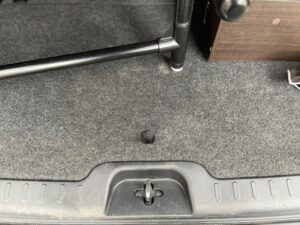 ラゲッジアンダーボックス作業後