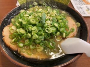 よこはま軒の横浜とんこつ ねぎチャーシュー麺