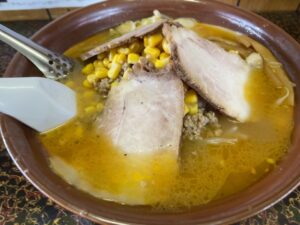 花のドライブインのサッポロ味噌ラーメン＋チャーシュー＋コーン
