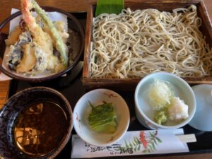 ななかまどの天もり
