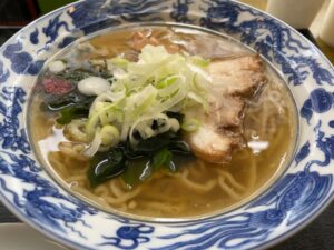米の粉の滝の塩ラーメン