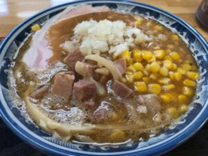 尾浦のこってり味噌ラーメン＋コーン